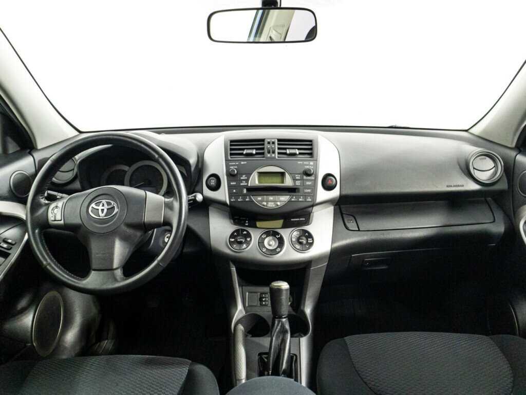 Toyota RAV4 с пробегом — 2007 год. Фото: #11
