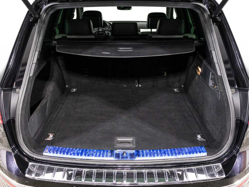 Volkswagen Touareg с пробегом — 2017 год. Фото: #14