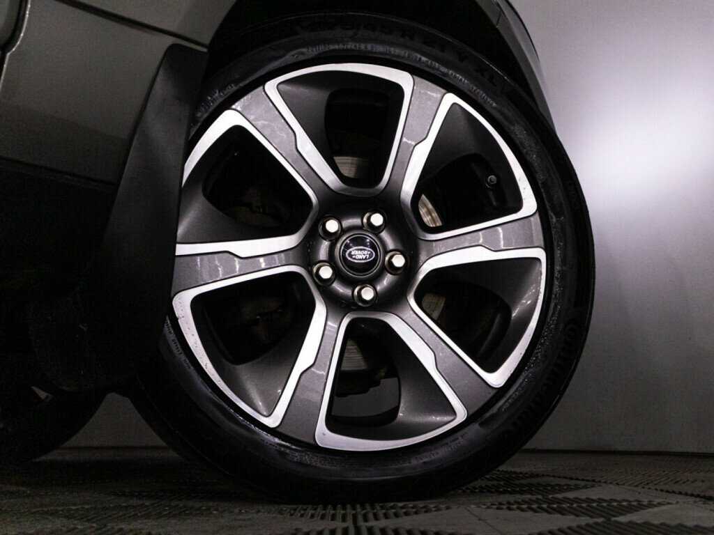 Land Rover Range Rover с пробегом — 2018 год. Фото: #34