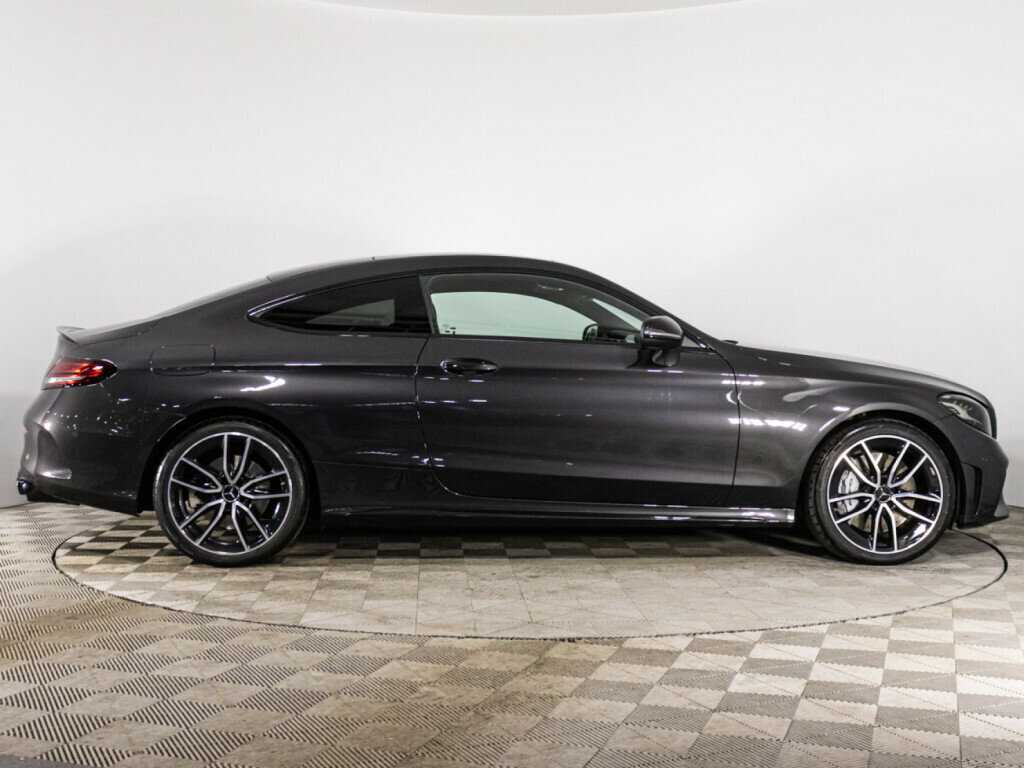 Mercedes-Benz C-Класс AMG с пробегом — 2020 год. Фото: #3
