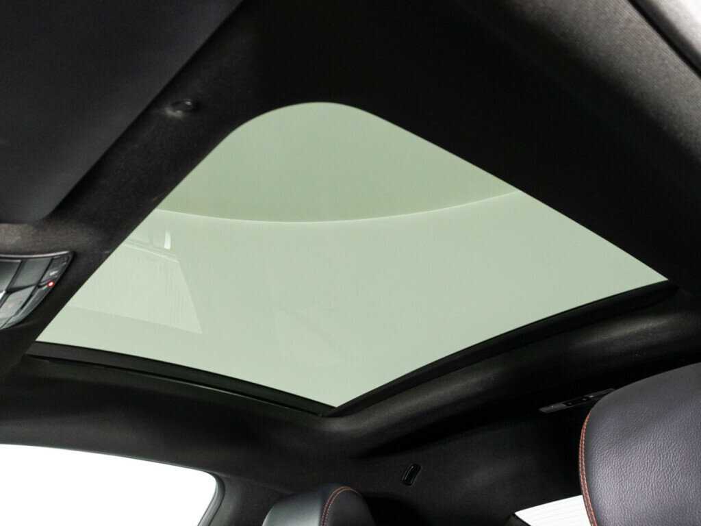 Mercedes-Benz C-Класс AMG с пробегом — 2020 год. Фото: #18