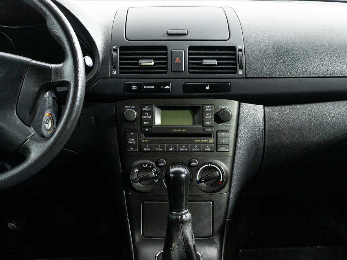 Toyota Avensis с пробегом — 2008 год. Фото: #13