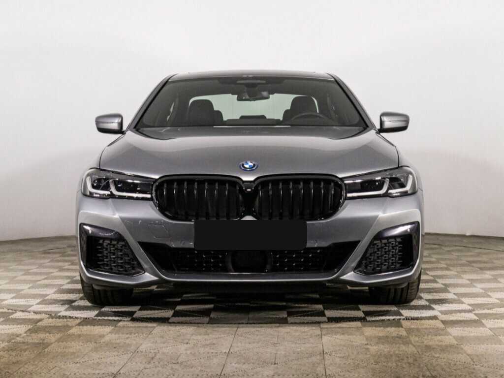 BMW 5 серии с пробегом — 2022 год. Фото: #1