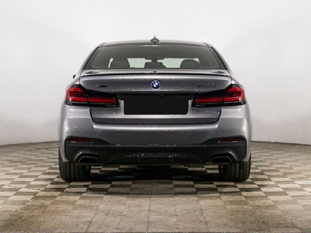 BMW 5 серии с пробегом — 2022 год. Фото: #5