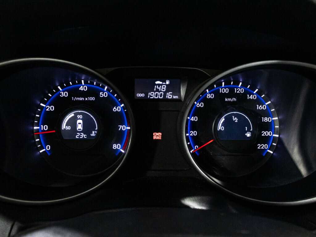 Hyundai ix35 с пробегом — 2010 год. Фото: #11