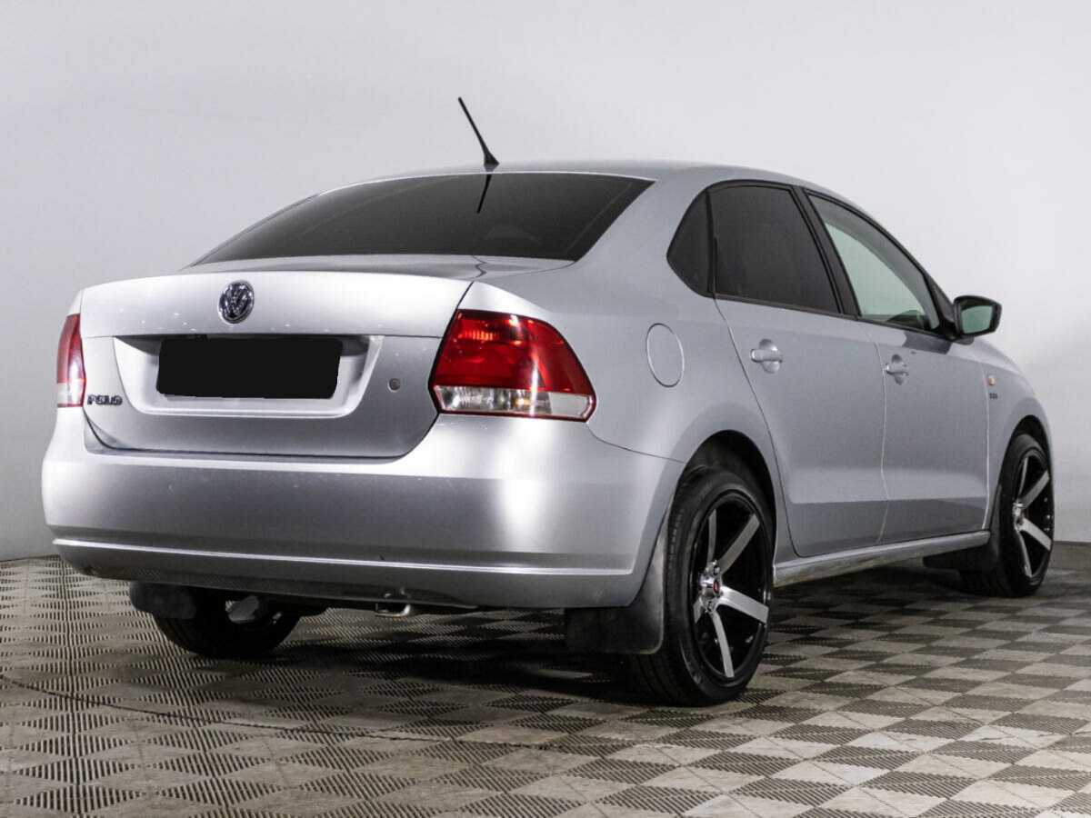 Volkswagen Polo с пробегом — 2013 год. Фото: #4