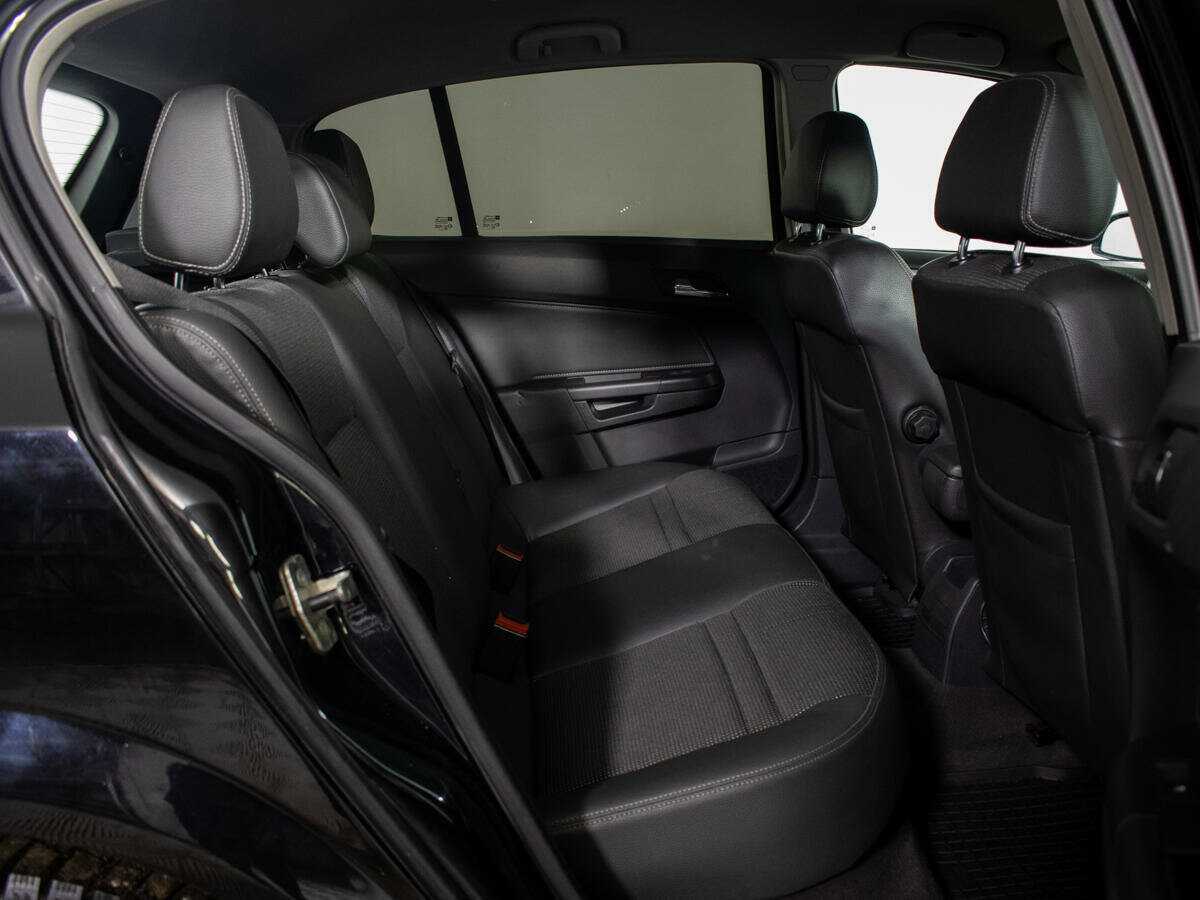 Opel Astra с пробегом — 2006 год. Фото: #7