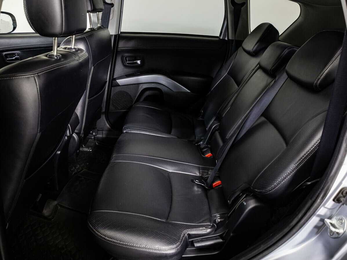 Mitsubishi Outlander с пробегом — 2010 год. Фото: #7