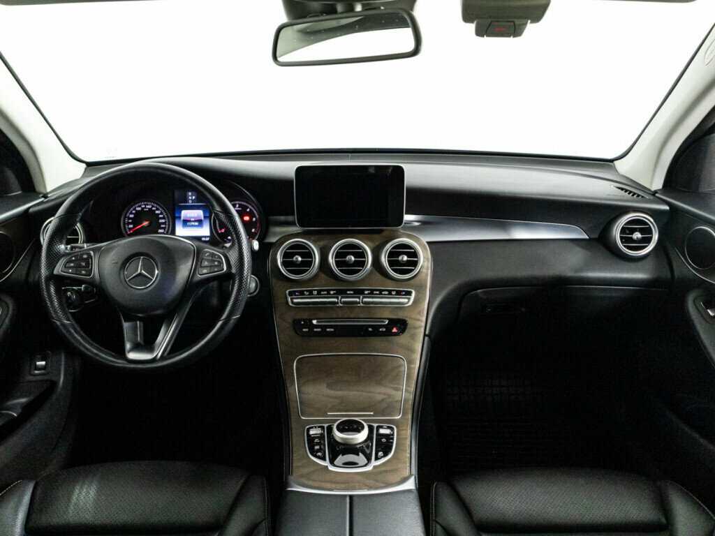 Mercedes-Benz GLC с пробегом — 2018 год. Фото: #12