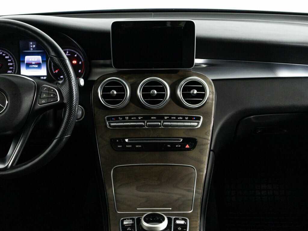 Mercedes-Benz GLC с пробегом — 2018 год. Фото: #13