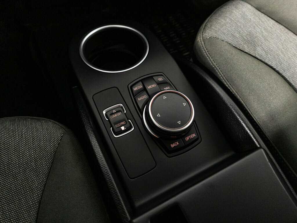 BMW i3 с пробегом — 2016 год. Фото: #17