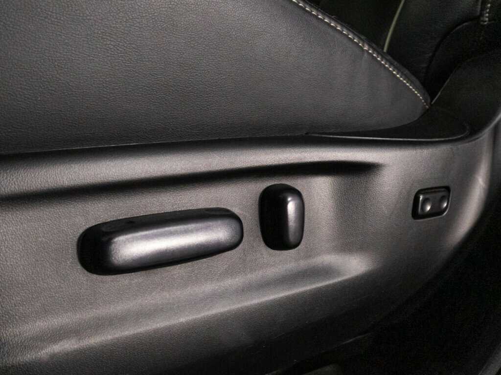 Toyota Venza с пробегом — 2014 год. Фото: #16