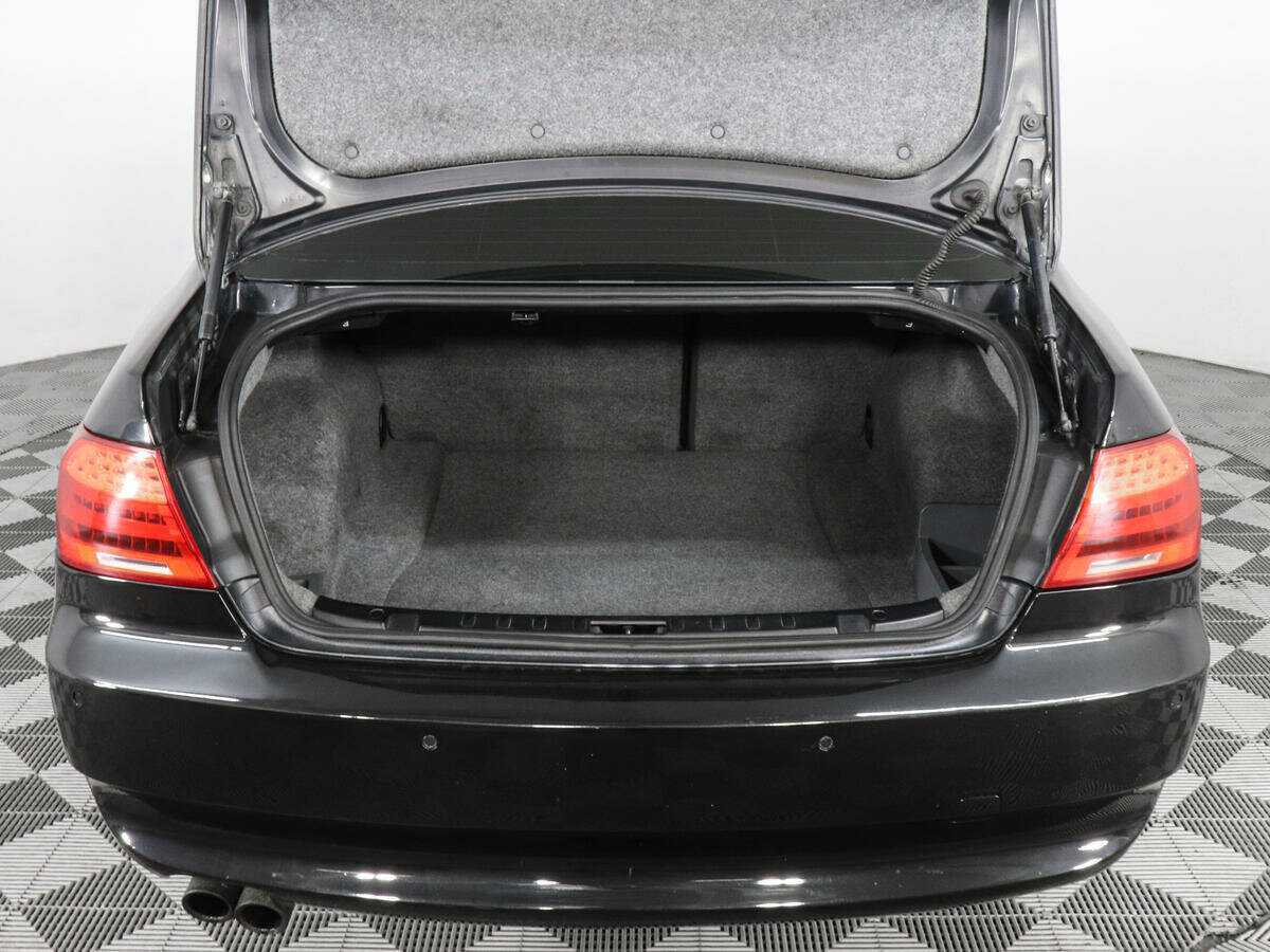 BMW 3 серии с пробегом — 2008 год. Фото: #8