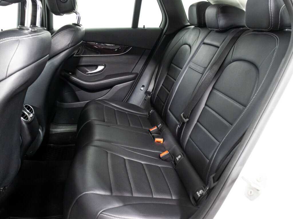 Mercedes-Benz GLC с пробегом — 2015 год. Фото: #9