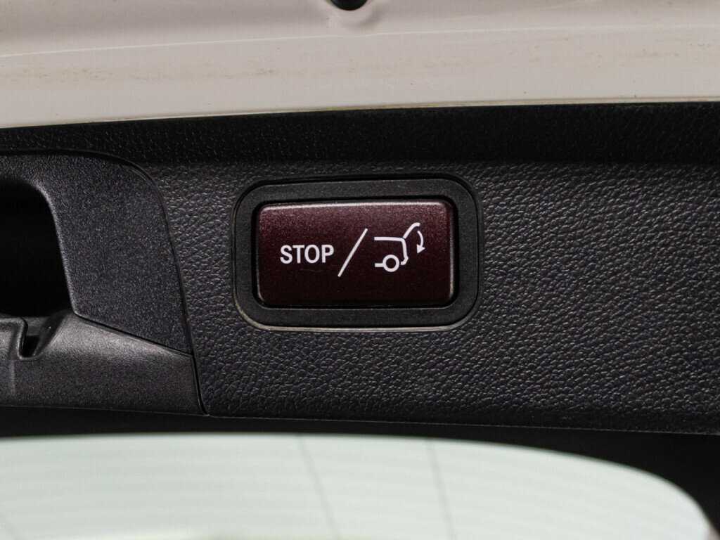 Mercedes-Benz GLC с пробегом — 2015 год. Фото: #15