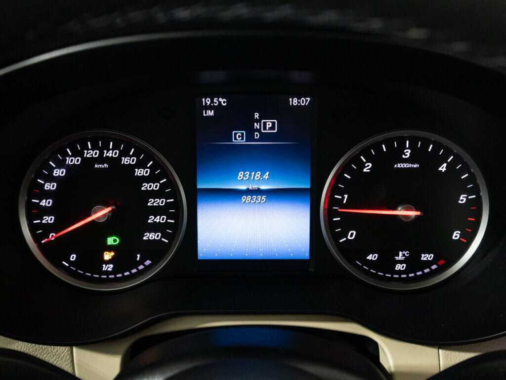 Mercedes-Benz GLC с пробегом — 2019 год. Фото: #12