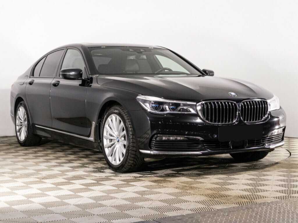 BMW 7 серии с пробегом — 2018 год. Фото: #2