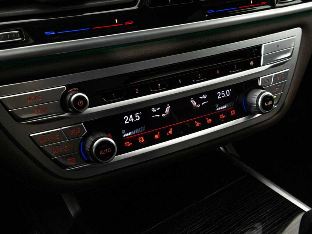 BMW 7 серии с пробегом — 2018 год. Фото: #17