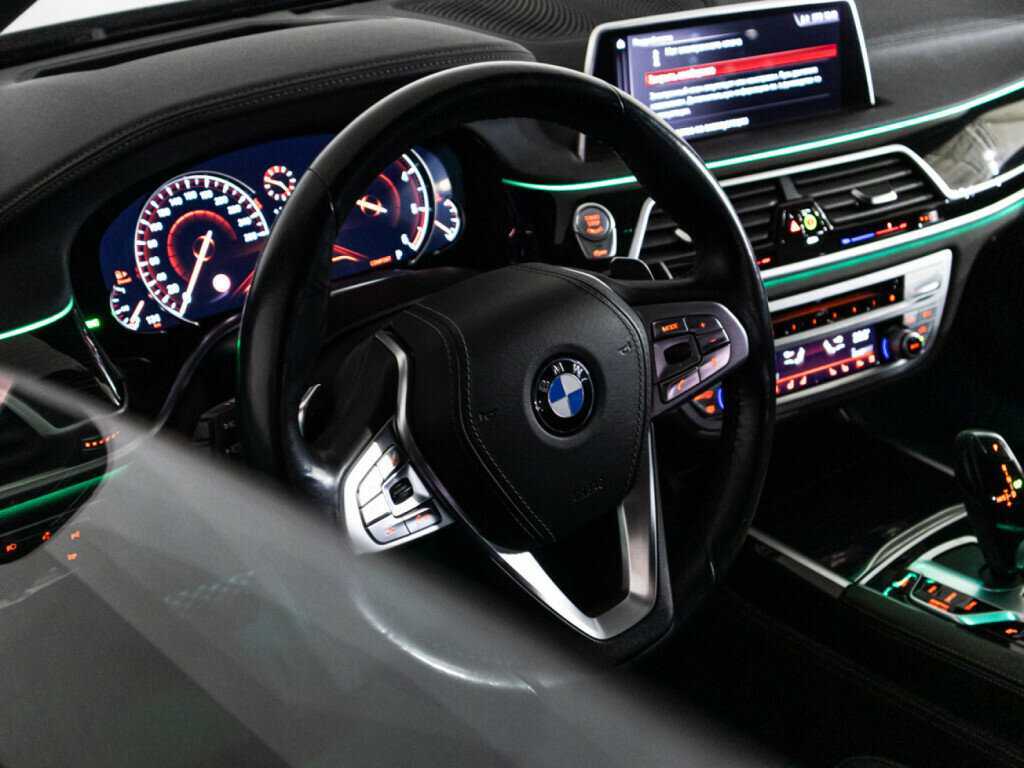 BMW 7 серии с пробегом — 2018 год. Фото: #32