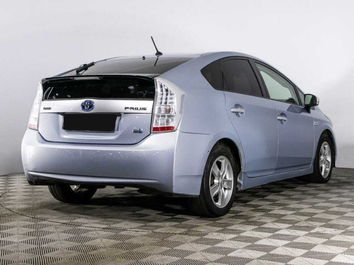 Toyota Prius с пробегом — 2010 год. Фото: #4