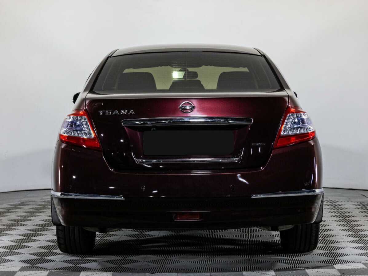 Nissan Teana с пробегом — 2011 год. Фото: #4