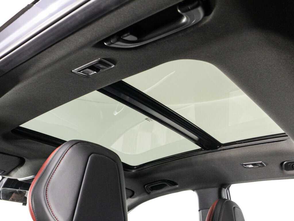 Geely Coolray с пробегом — 2023 год. Фото: #15