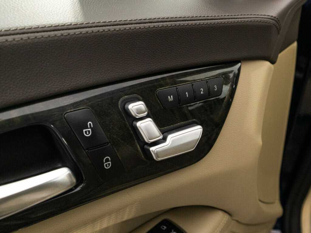 Mercedes-Benz CLS с пробегом — 2013 год. Фото: #15