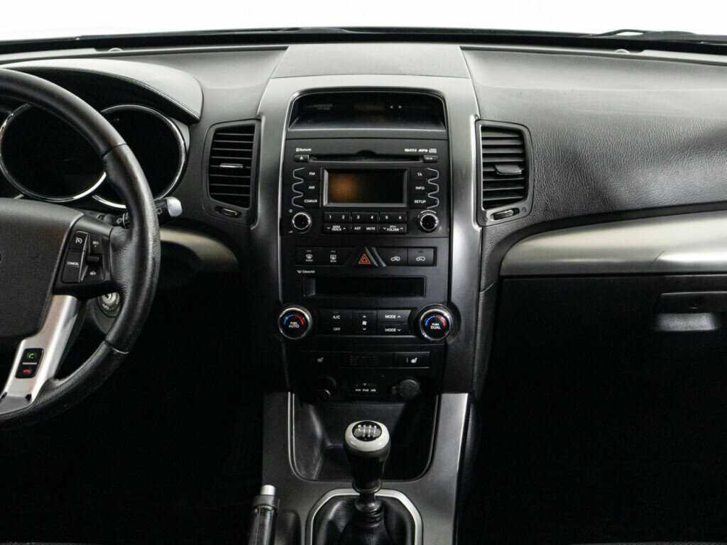 Kia Sorento с пробегом — 2012 год. Фото: #13