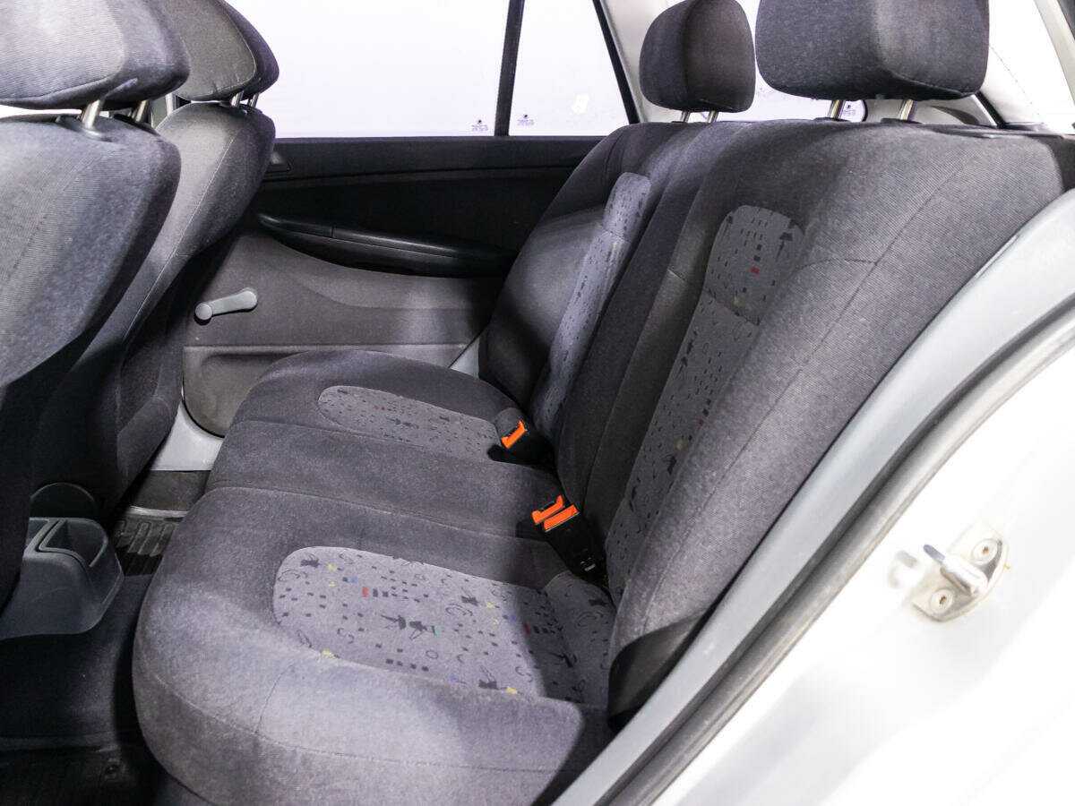 Skoda Fabia с пробегом — 2001 год. Фото: #9