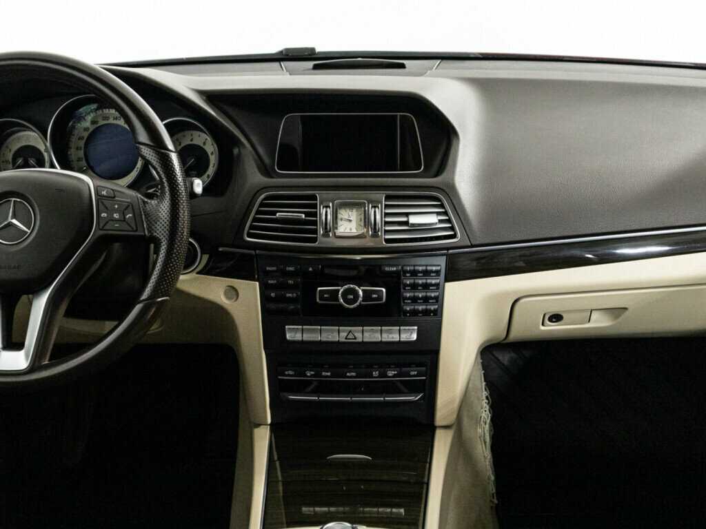 Mercedes-Benz E-Класс с пробегом — 2014 год. Фото: #13