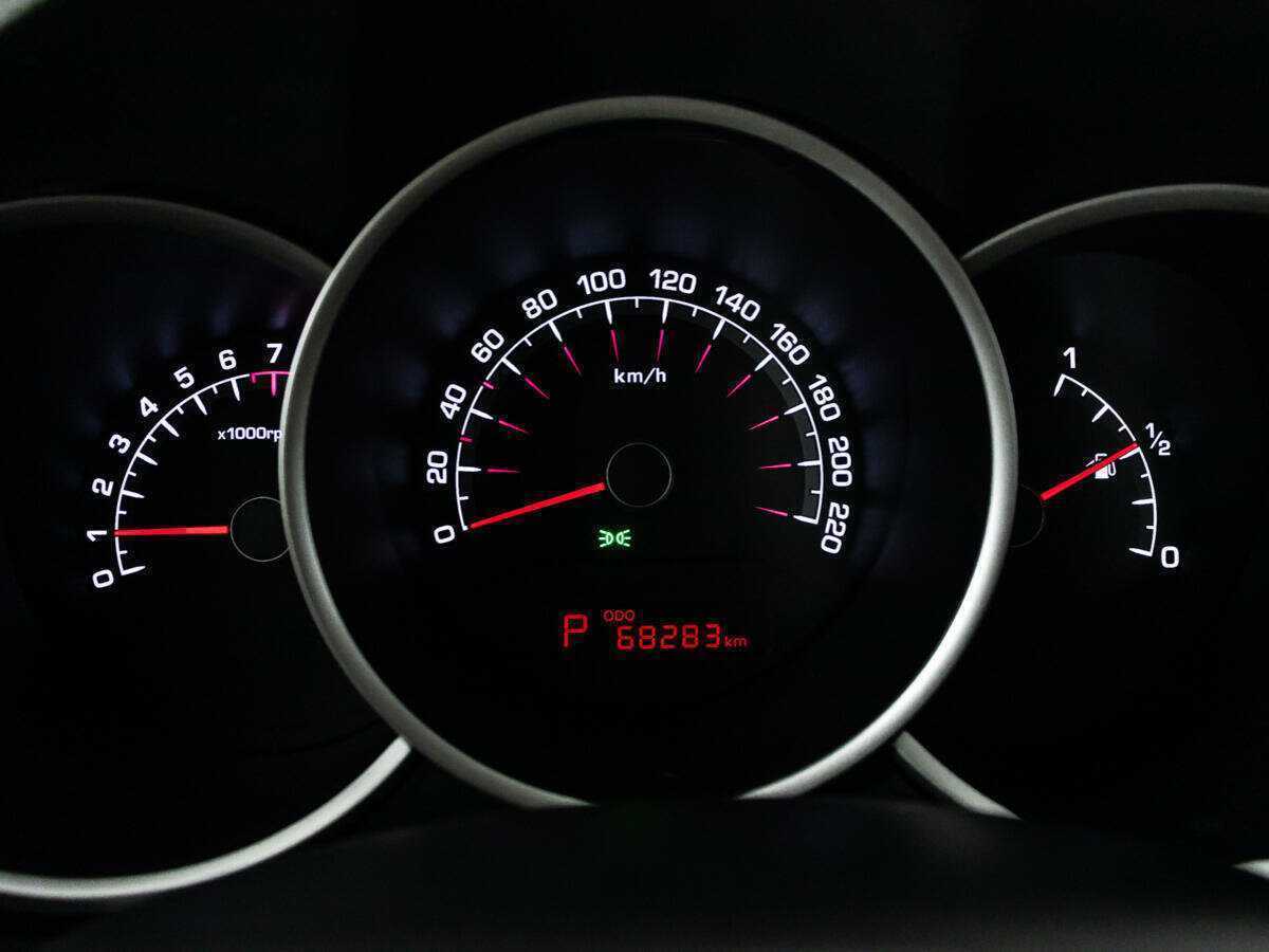 Kia Venga с пробегом — 2015 год. Фото: #11