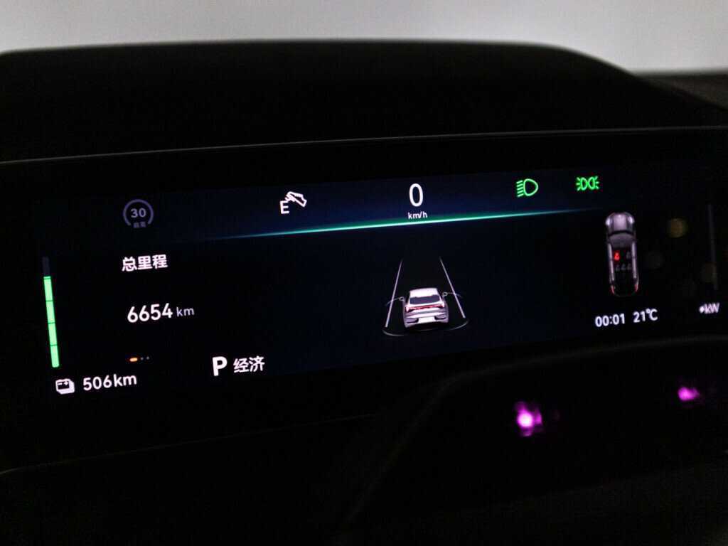 Zeekr 001 с пробегом — 2023 год. Фото: #11