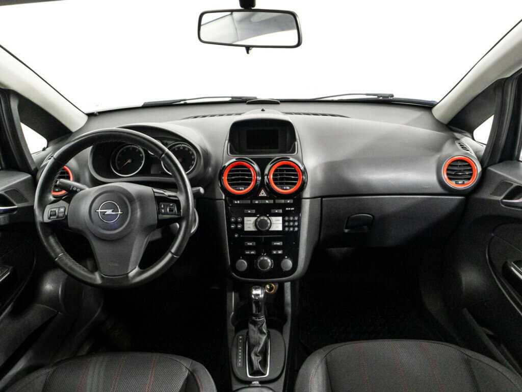 Opel Corsa с пробегом — 2011 год. Фото: #12