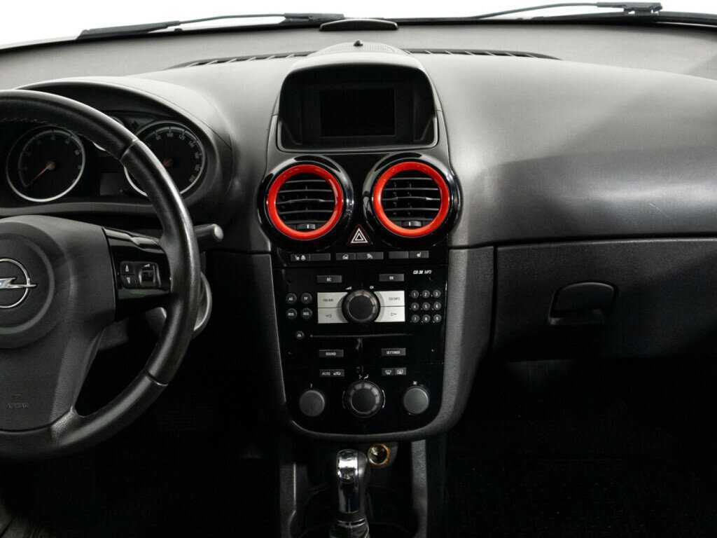 Opel Corsa с пробегом — 2011 год. Фото: #13