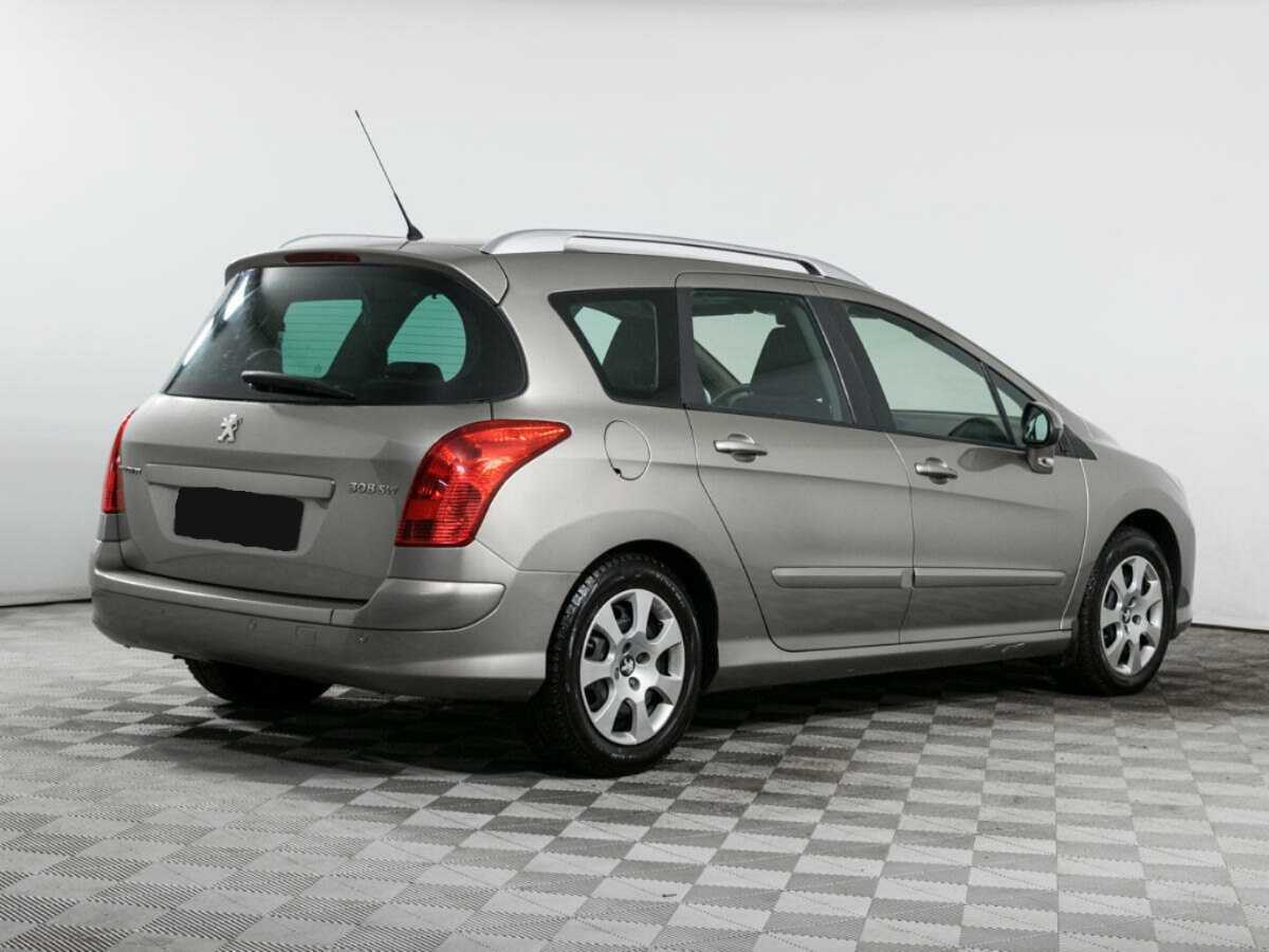 Peugeot 308 с пробегом — 2011 год. Фото: #3