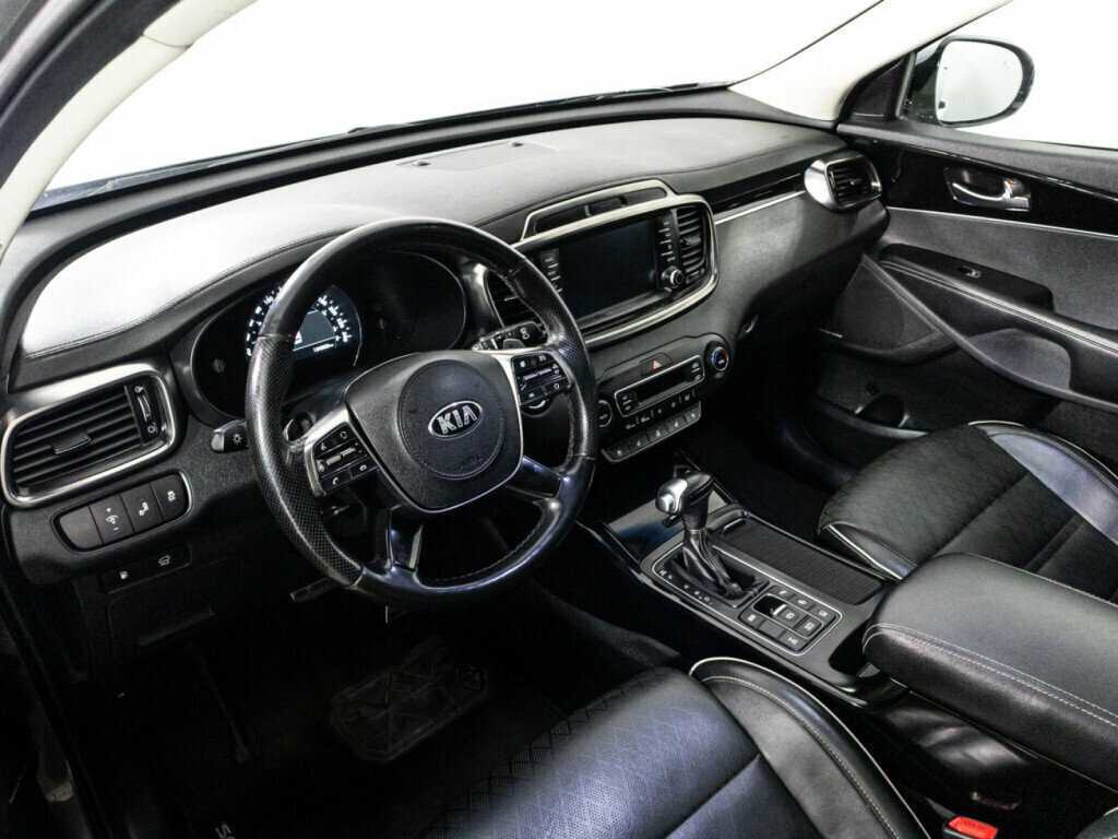 Kia Sorento с пробегом — 2018 год. Фото: #10