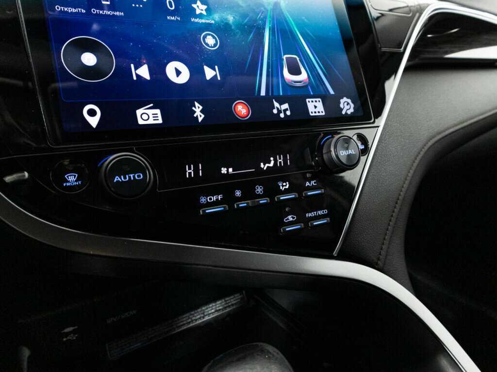 Toyota Camry с пробегом — 2021 год. Фото: #16