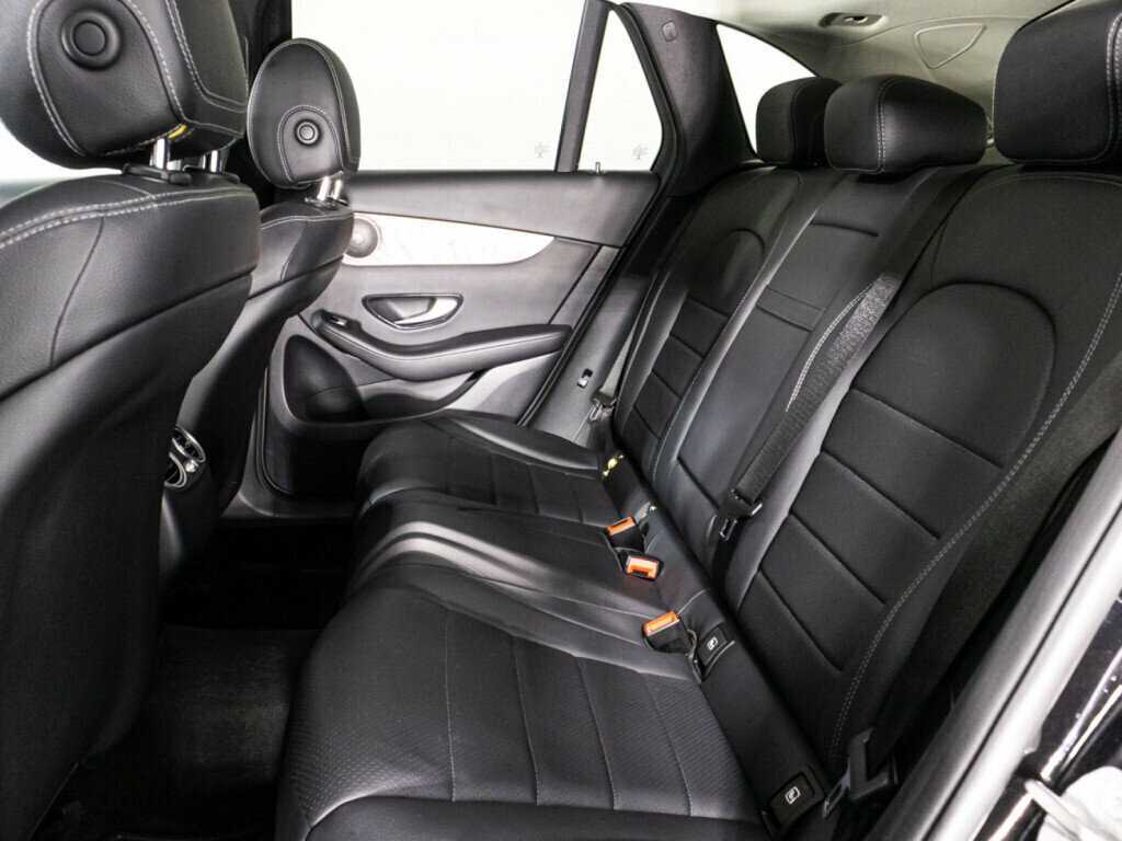 Mercedes-Benz GLC с пробегом — 2017 год. Фото: #9