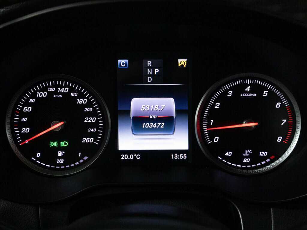 Mercedes-Benz GLC с пробегом — 2017 год. Фото: #11