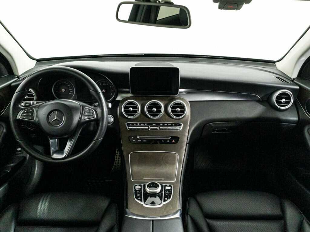 Mercedes-Benz GLC с пробегом — 2017 год. Фото: #12