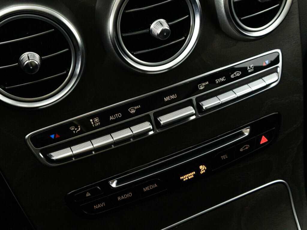 Mercedes-Benz GLC с пробегом — 2017 год. Фото: #17