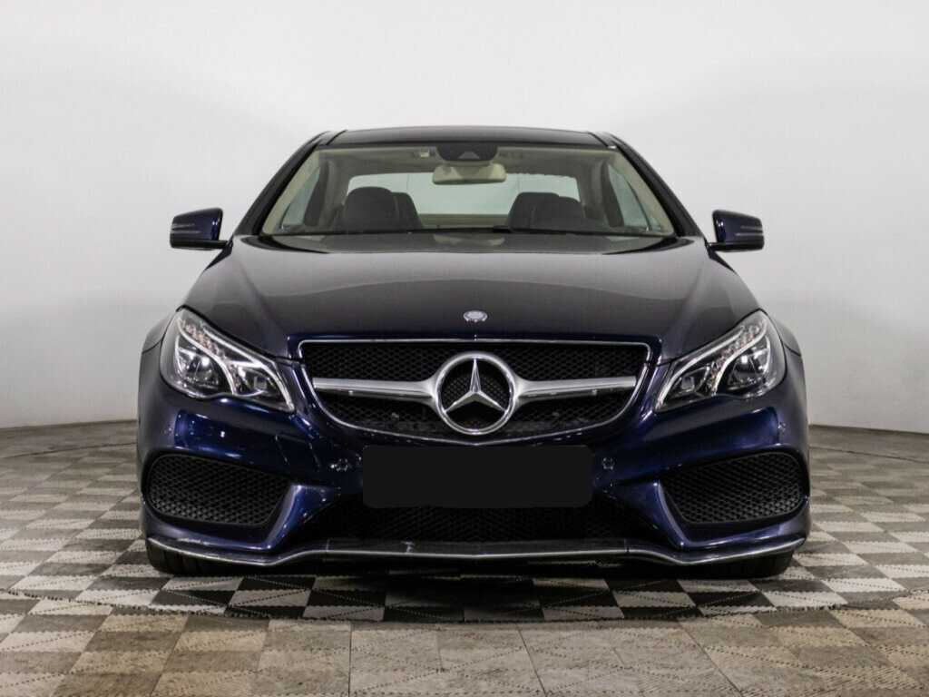 Mercedes-Benz E-Класс с пробегом — 2015 год. Фото: #1