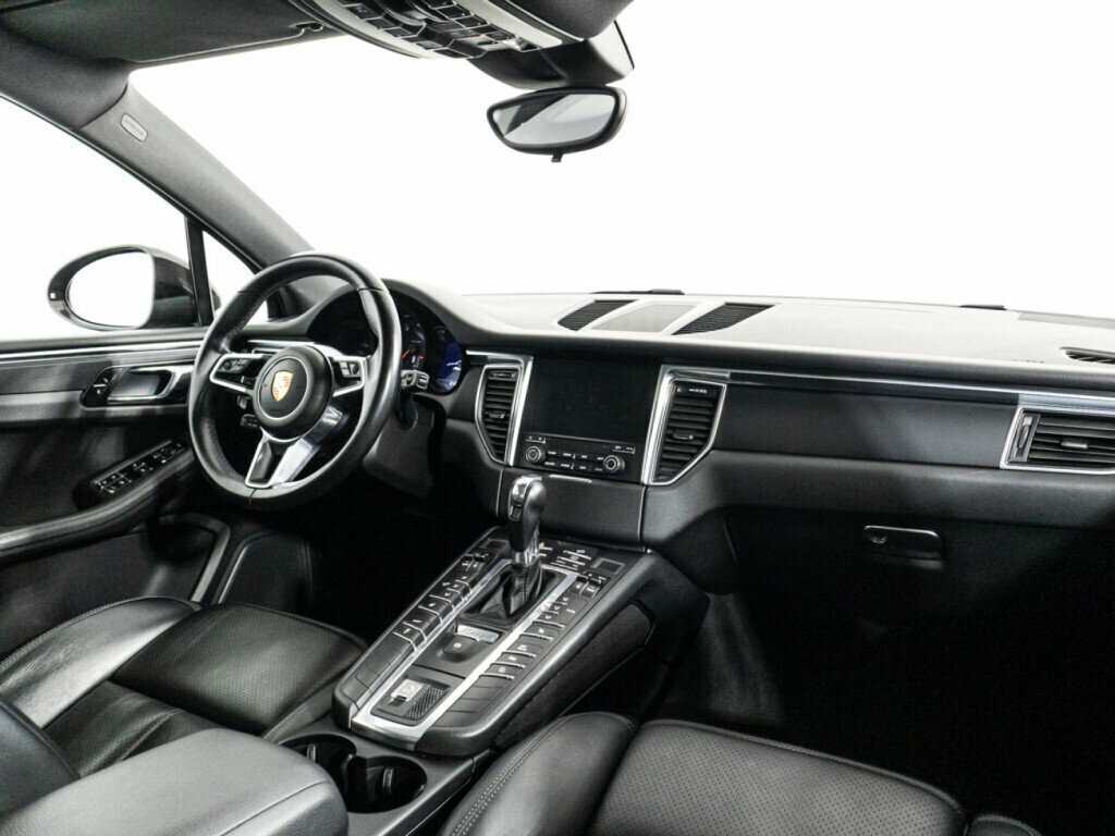 Porsche Macan с пробегом — 2018 год. Фото: #8