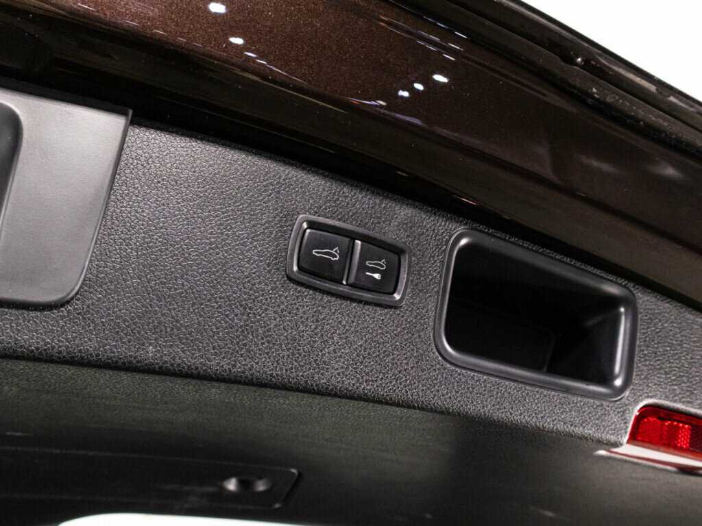 Porsche Macan с пробегом — 2018 год. Фото: #14