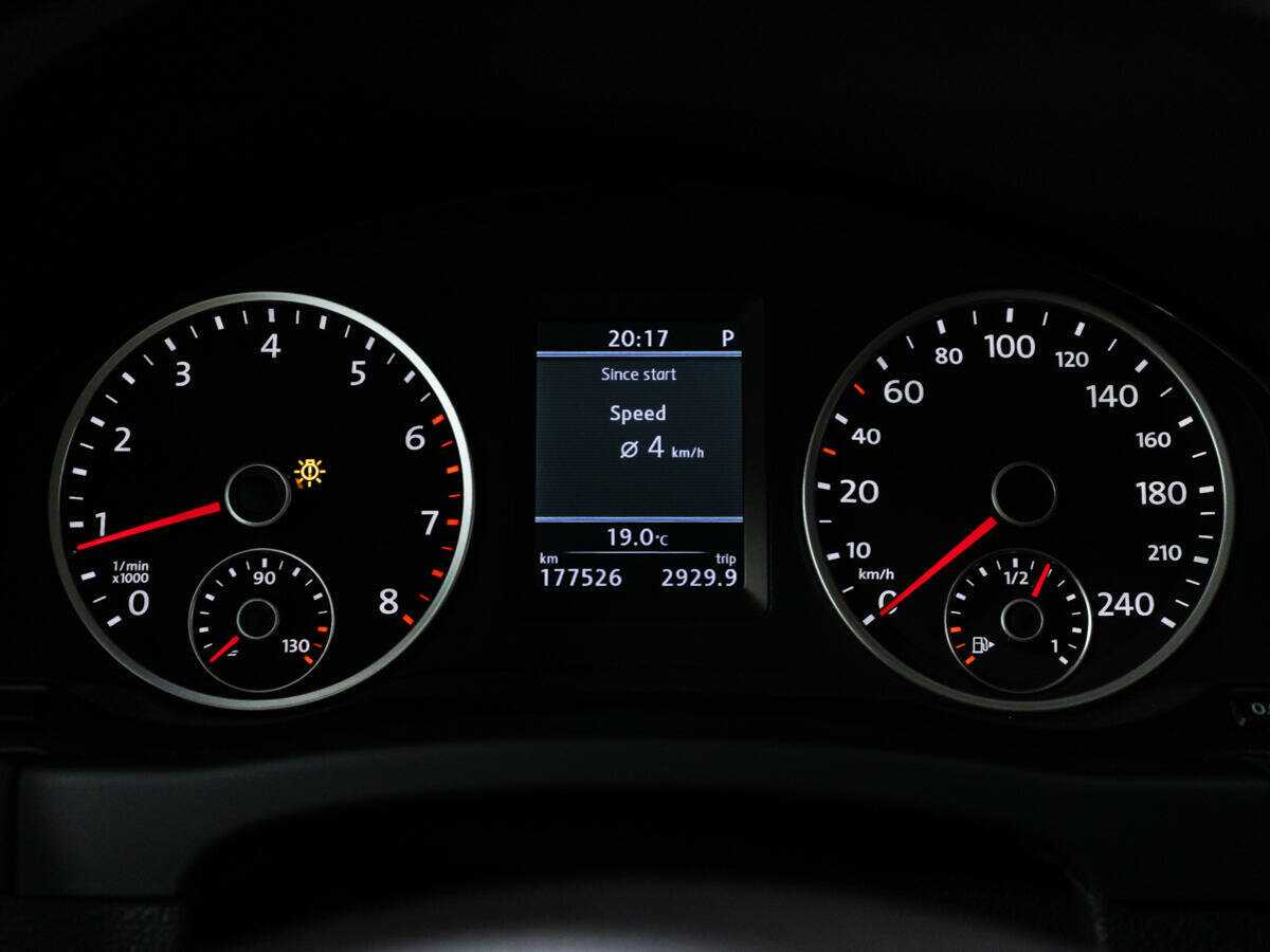 Volkswagen Tiguan с пробегом — 2012 год. Фото: #11