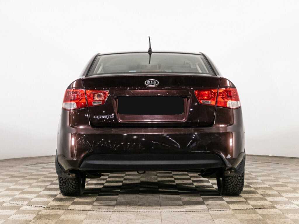 Kia Cerato с пробегом — 2010 год. Фото: #5