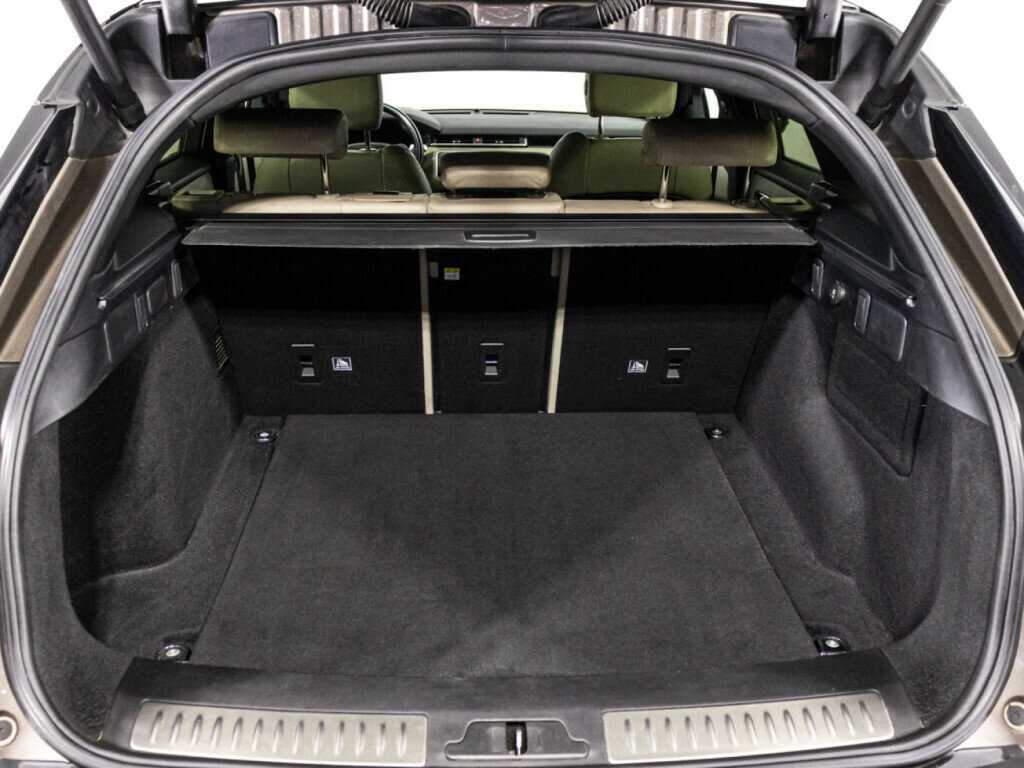 Land Rover Range Rover Velar с пробегом — 2018 год. Фото: #14