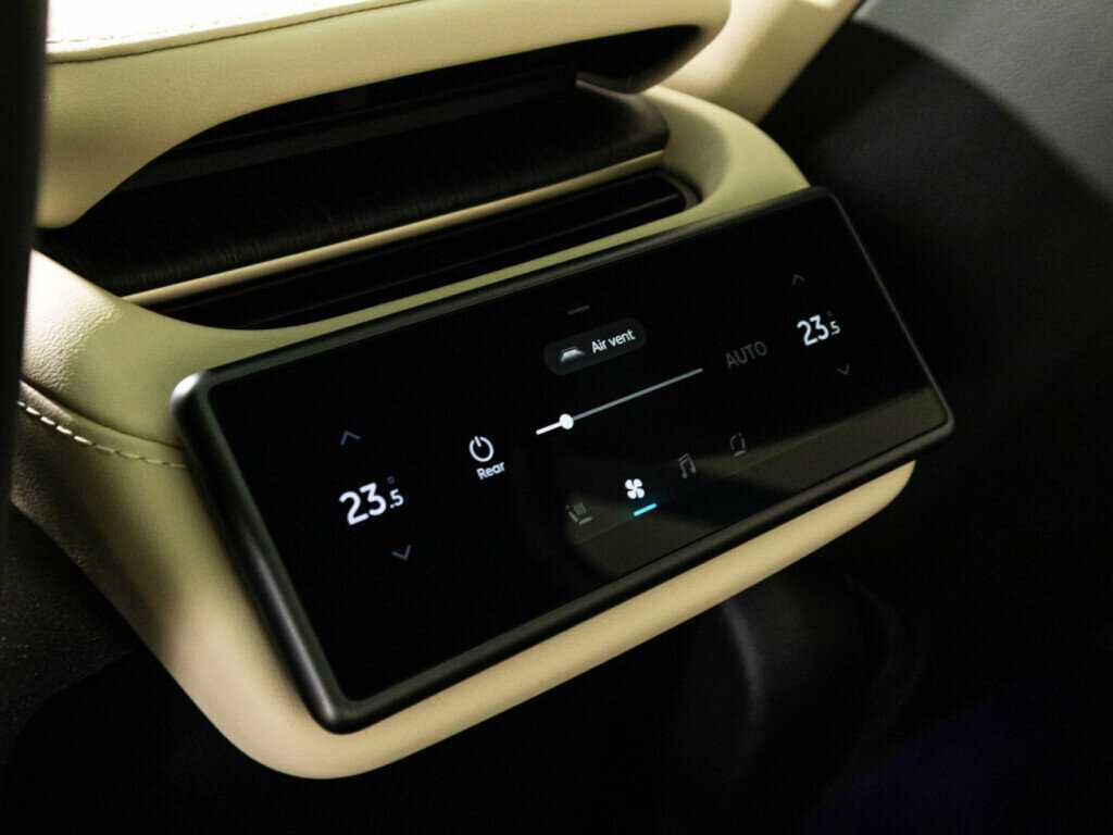 Nio ES6 с пробегом — 2024 год. Фото: #29