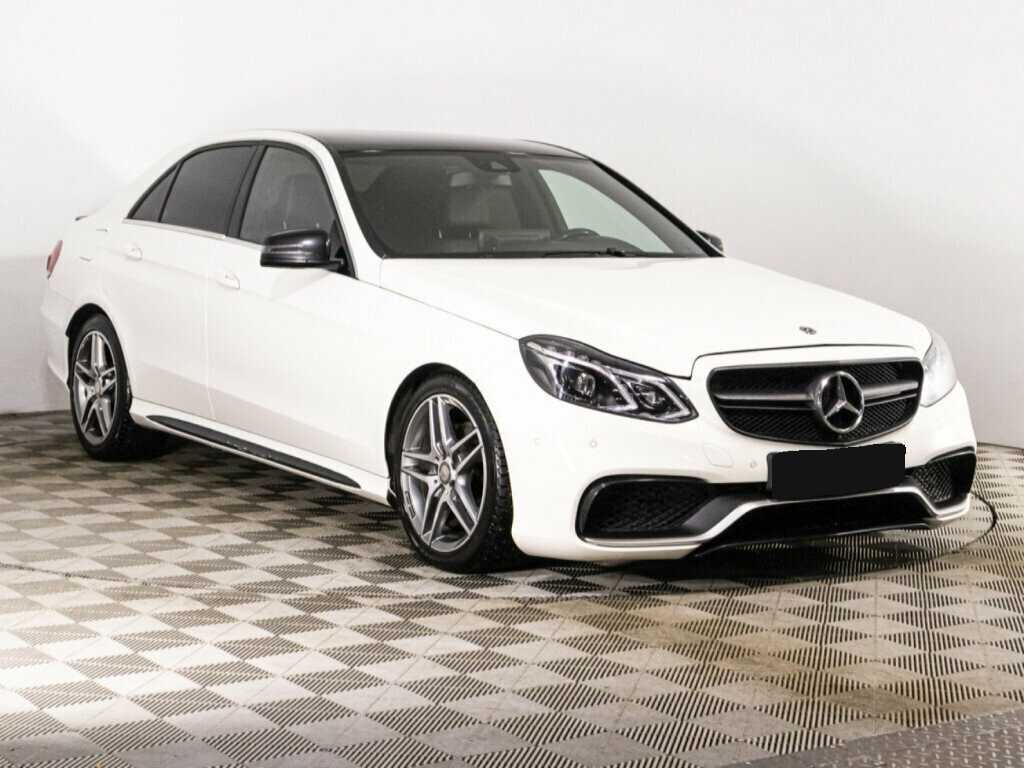 Mercedes-Benz E-Класс с пробегом — 2015 год. Фото: #2