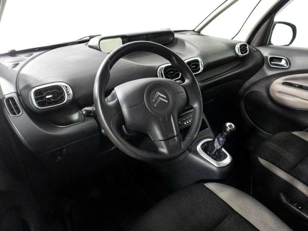 Citroen C3 Picasso с пробегом — 2010 год. Фото: #10